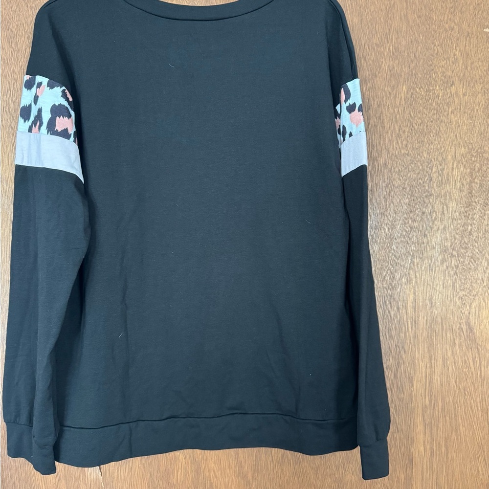 Long sleeve black shirt with Camo Sleeve Detail